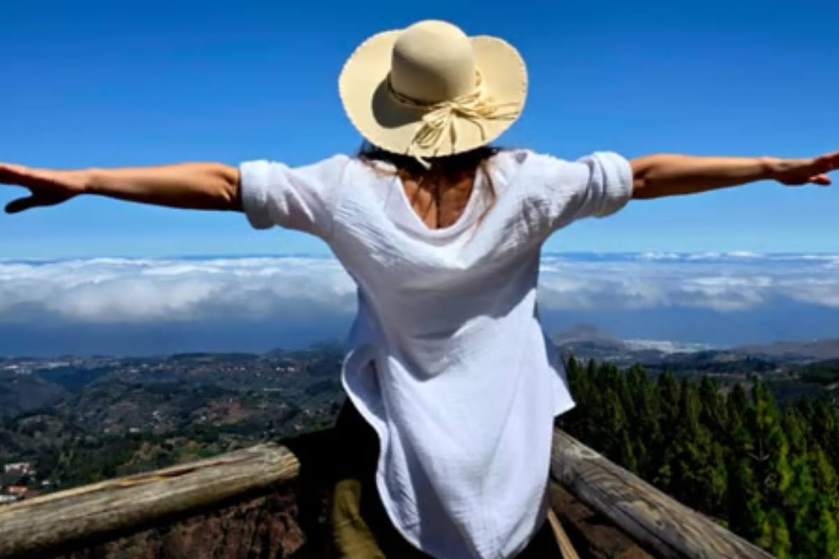 Observing rhythm without forcing change